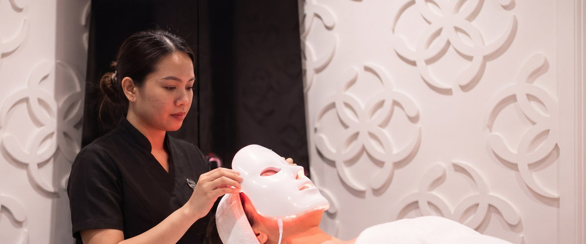LED light therapy facial at Kingdom of Beauty